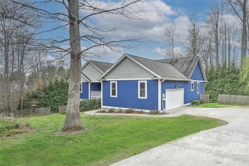 Property image 2 at 110 Yarrow Lane, Candler, NC 28715