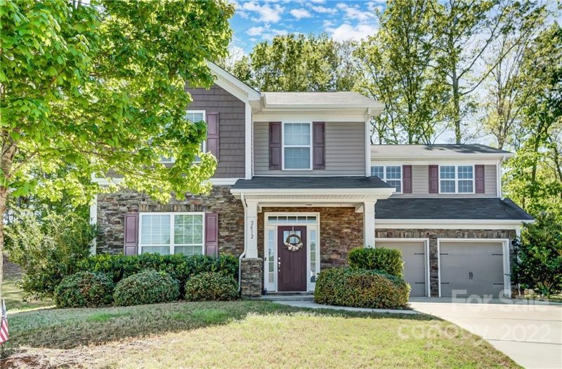 2012 Lakebridge Drive