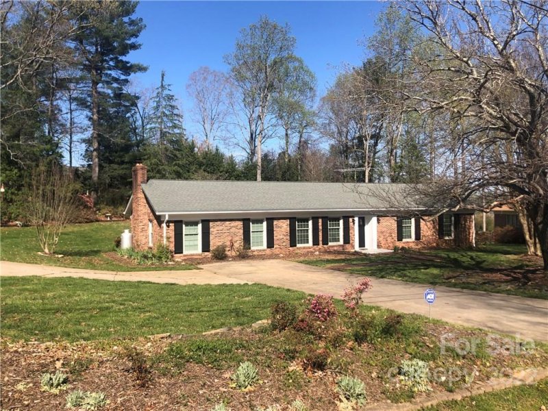 Property image 2 at 101 Hillsboro Road, Taylorsville, NC 28681