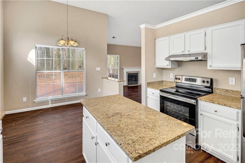 Property image 5 at 5407 Timberbluff Drive, Charlotte, NC 28216