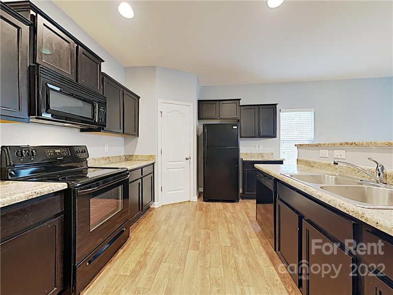 Property image 4 at 1214 Doby Springs Drive, Charlotte, NC 28262