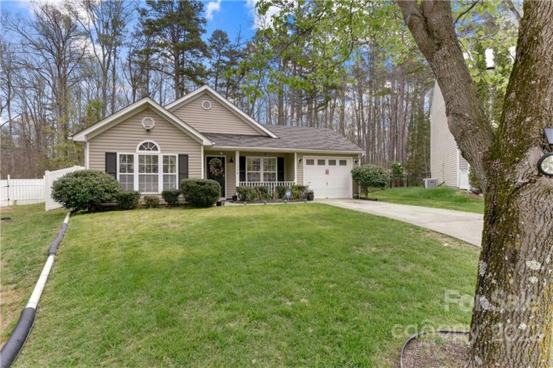 Property image 2 at 752 Wilderness Trail Drive, Charlotte, NC 28214