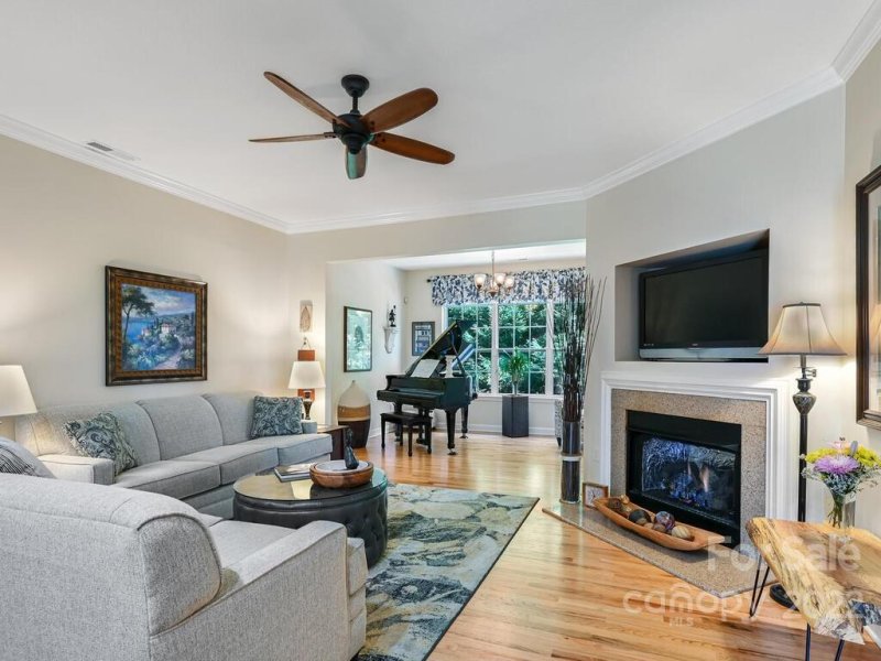 Property image 4 at 111 Victoria Park Drive, Hendersonville, NC 28792