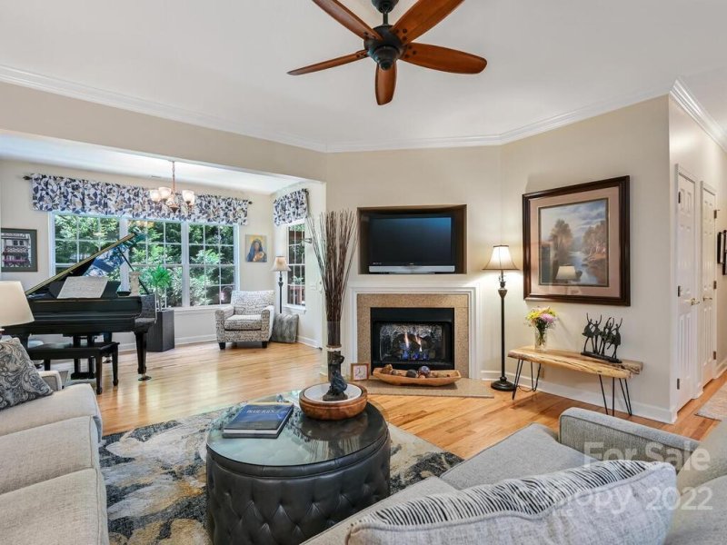 Property image 5 at 111 Victoria Park Drive, Hendersonville, NC 28792