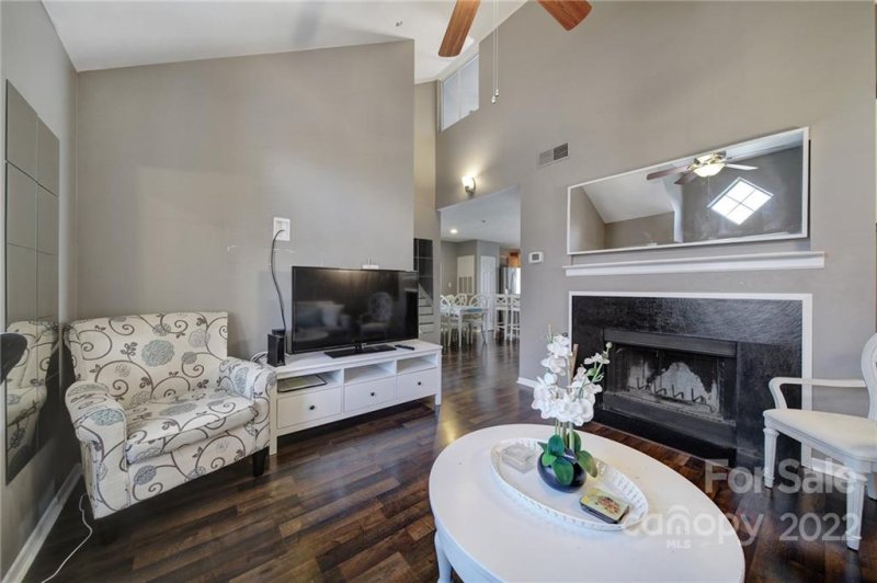 Property image 5 at 2209 Sumner Green Avenue, Charlotte, NC 28203