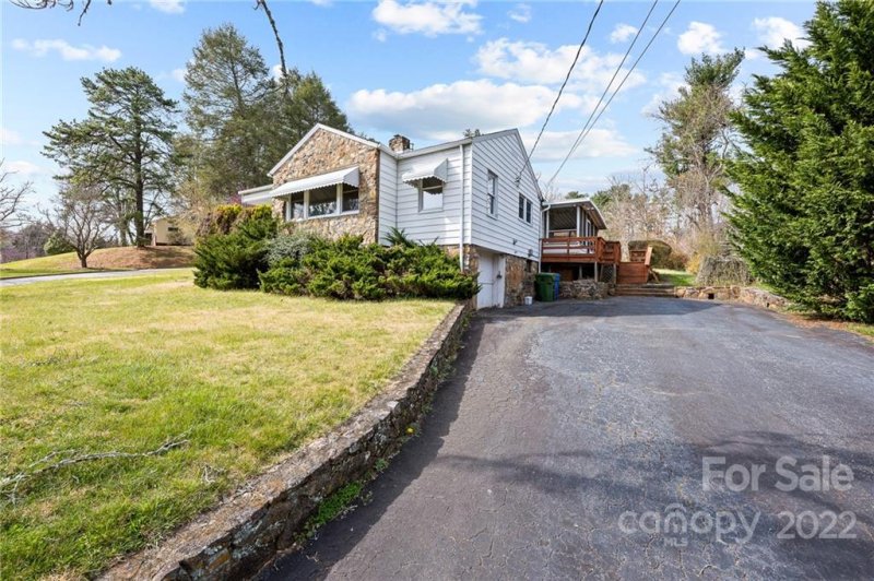 Property image 2 at 131 Wendover Road, Asheville, NC 28806