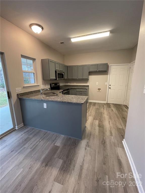 Property image 2 at 602 Jordans Pond Lane, Charlotte, NC 28214