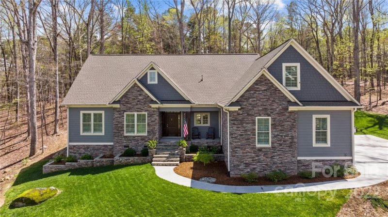 Property image 2 at 161 Greenbay Road, Mooresville, NC 28117