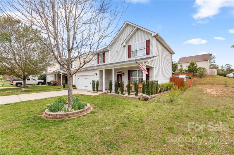 Property image 2 at 733 Jones Branch Road, Fort Mill, SC 29715