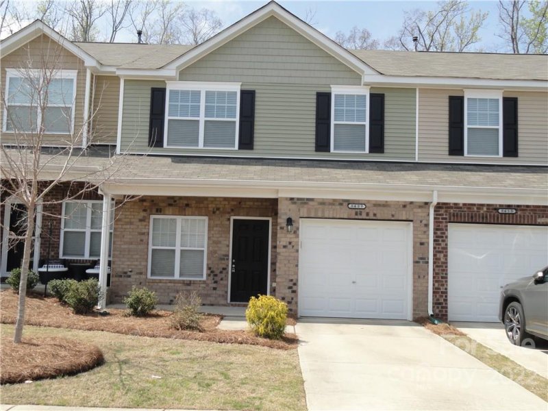 Property image 2 at 8409 Summerford Drive, Charlotte, NC 28269