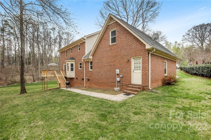 Property image 4 at 6843 Charette Court, Charlotte, NC 28215