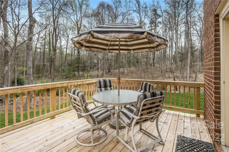 Property image 5 at 6843 Charette Court, Charlotte, NC 28215