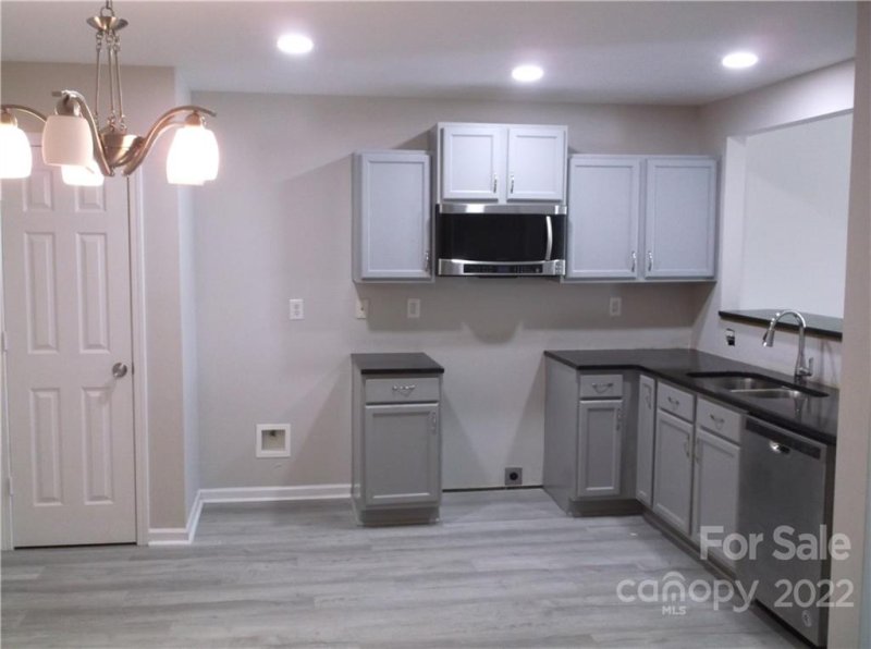 Property image 2 at 1720 Long Paw Lane, Charlotte, NC 28214