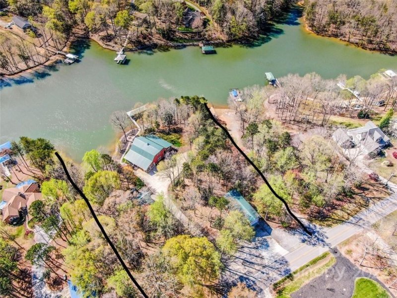 Property image 4 at 8807 Dog Leg Road, Sherrills Ford, NC 28673