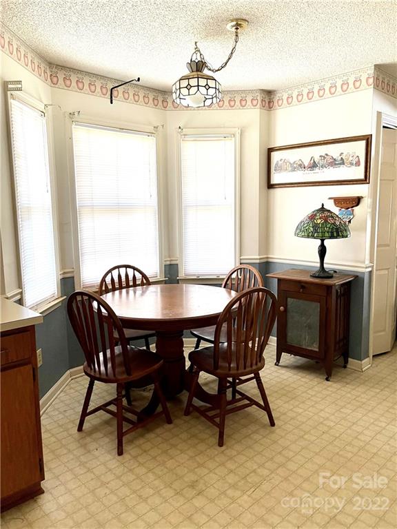 Property image 2 at 1291 Hidden Creek Circle, Hickory, NC 28602