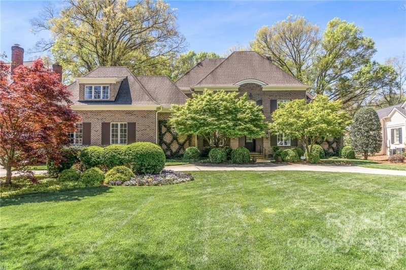 Property image 2 at 2226 Vernon Drive, Charlotte, NC 28211