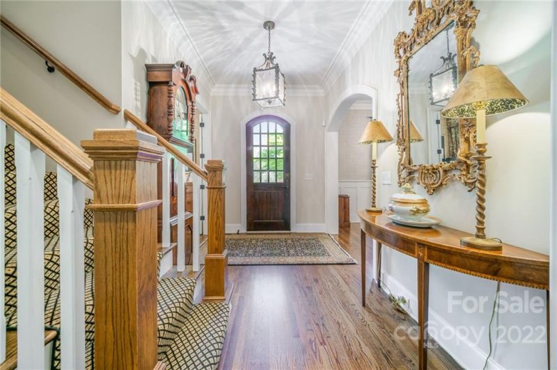 Property image 3 at 2226 Vernon Drive, Charlotte, NC 28211