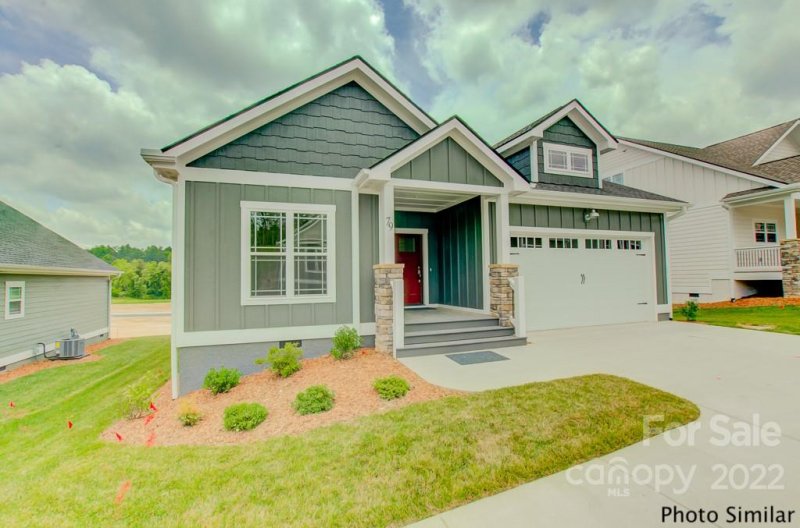 Property image 3 at 222 Windy Acres Knoll Drive, Hendersonville, NC 28792