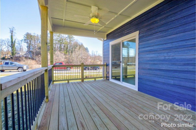 Property image 4 at 332 Windy Acres Knoll Drive, Hendersonville, NC 28792