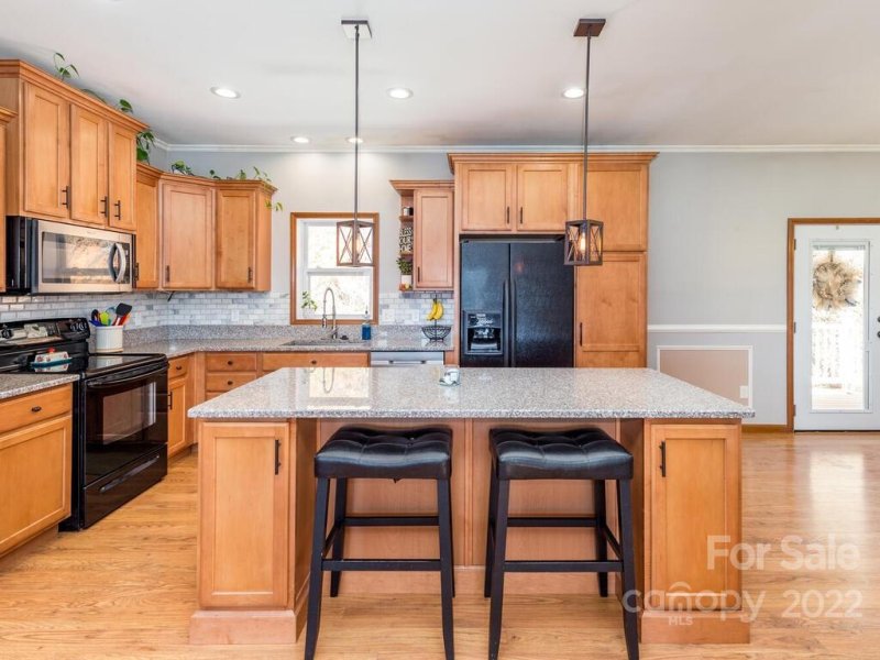 Property image 3 at 106 Signal Ridge, Sylva, NC 28779