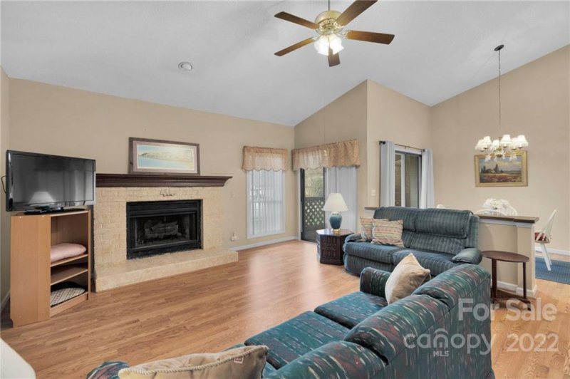 Property image 5 at 5814 Harris Grove Lane, Charlotte, NC 28212