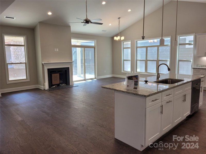 Property image 3 at 837 Wynnshire Drive, Hickory, NC 28601