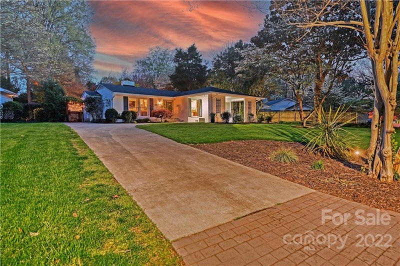 Property image 3 at 912 Sewickley Drive, Charlotte, NC 28209