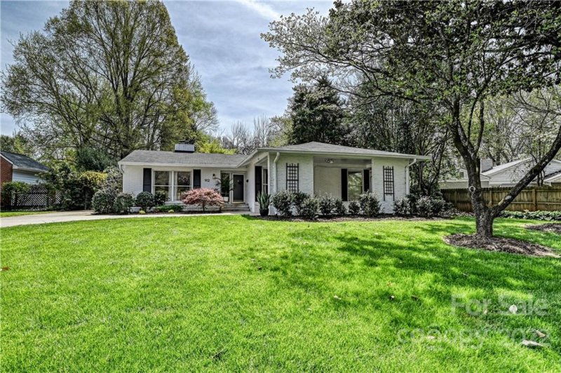 Property image 4 at 912 Sewickley Drive, Charlotte, NC 28209