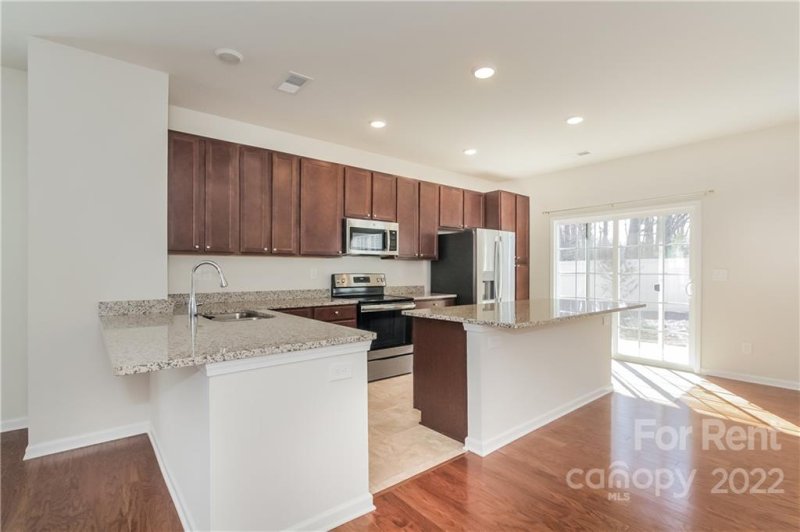 Property image 5 at 9211 Grand Valley Drive, Charlotte, NC 28213