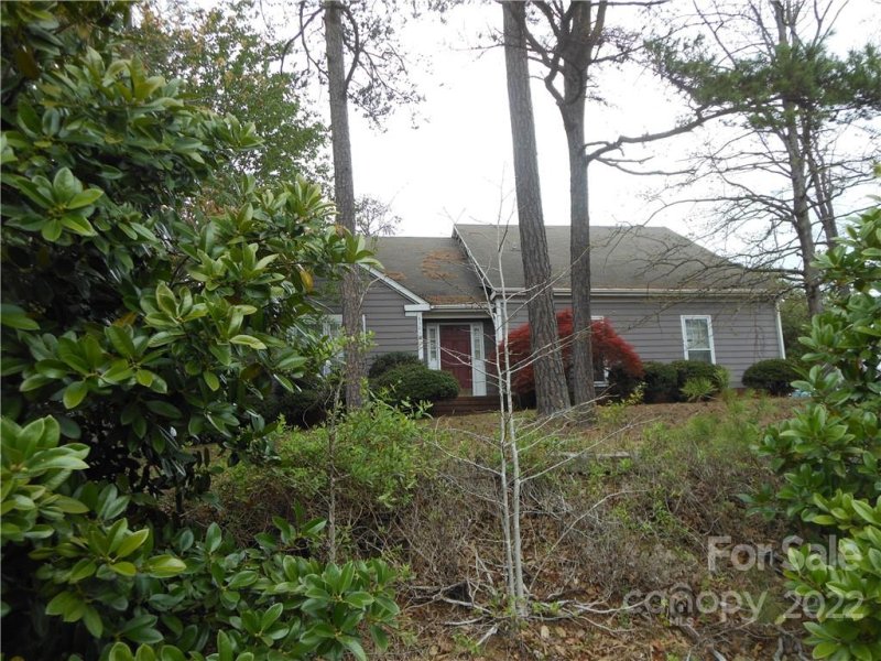 Property image 2 at 8301 Norcroft Drive, Charlotte, NC 28269