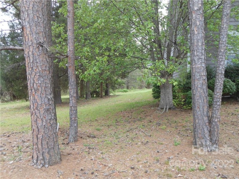 Property image 5 at 8301 Norcroft Drive, Charlotte, NC 28269