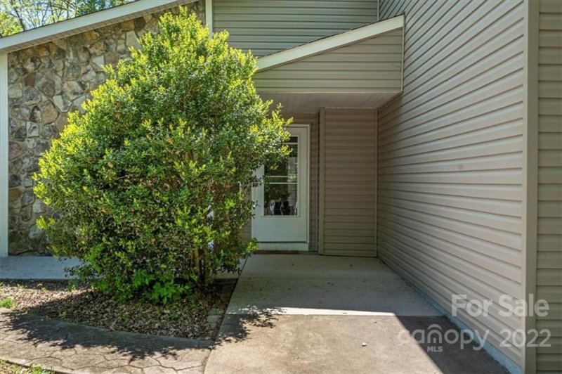 Property image 3 at 133 Vista Grande Circle, Charlotte, NC 28226