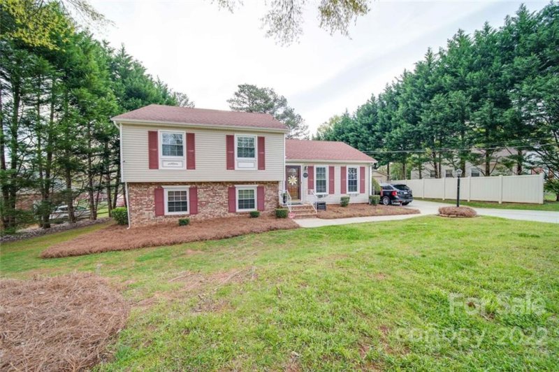 Property image 4 at 2433 Jacobs Road, Gastonia, NC 28054