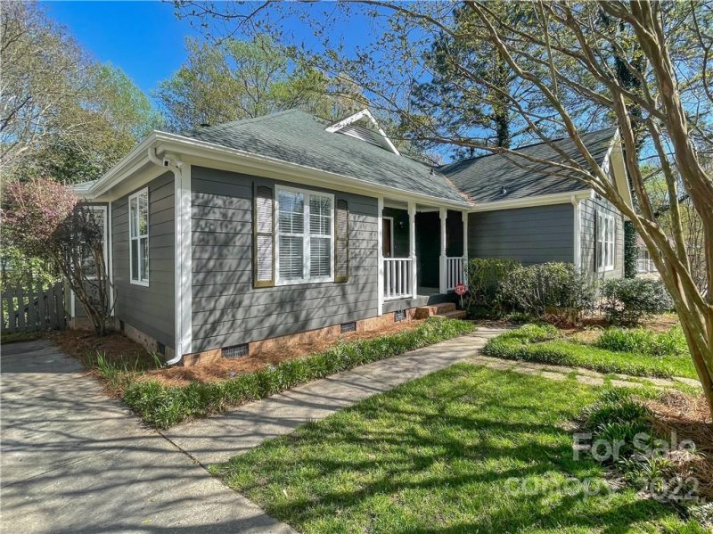 Property image 2 at 8814 Rittenhouse Circle, Charlotte, NC 28270