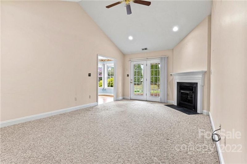 Property image 5 at 1765 Pipers Ridge Circle, Conover, NC 28613