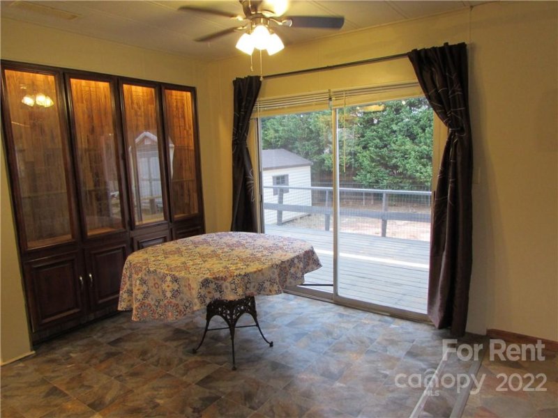 Property image 3 at 124 Cove View Drive, Mooresville, NC 28117