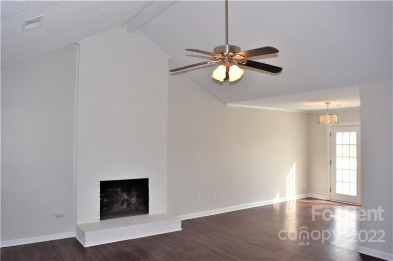 Property image 3 at 14008 Carriage Lake Drive, Charlotte, NC 28273