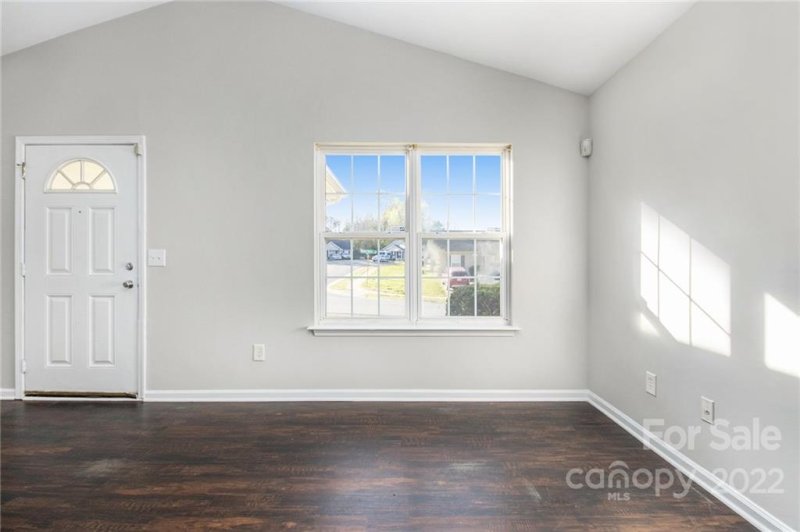 Property image 3 at 5523 Windy Valley Drive, Charlotte, NC 28208