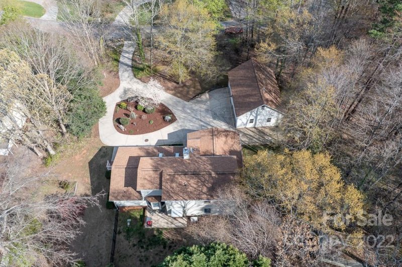 Property image 5 at 1673 Sherwood Court, Sherrills Ford, NC 28673