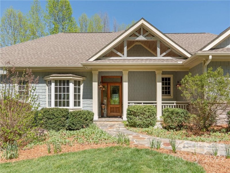 Property image 3 at 144 Village Springs Lane, Hendersonville, NC 28739