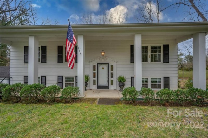 Property image 4 at 640 Sunrise Drive, Hendersonville, NC 28791