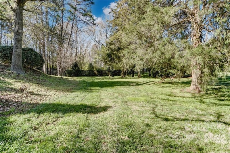 Property image 2 at 112 Partridge Bluff Drive, Concord, NC 28025