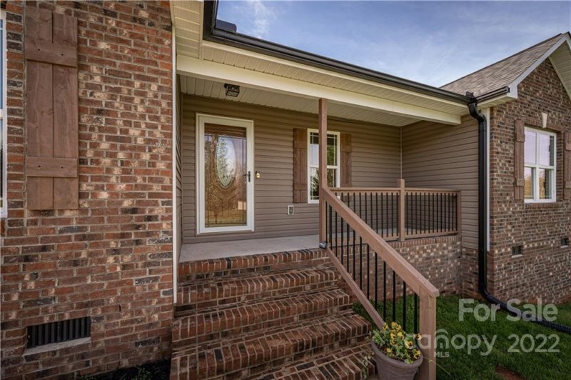 Property image 2 at 2791 Eagle Drive, Lincolnton, NC 28092