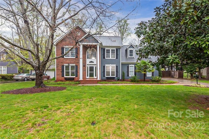 2230 Raven Drive