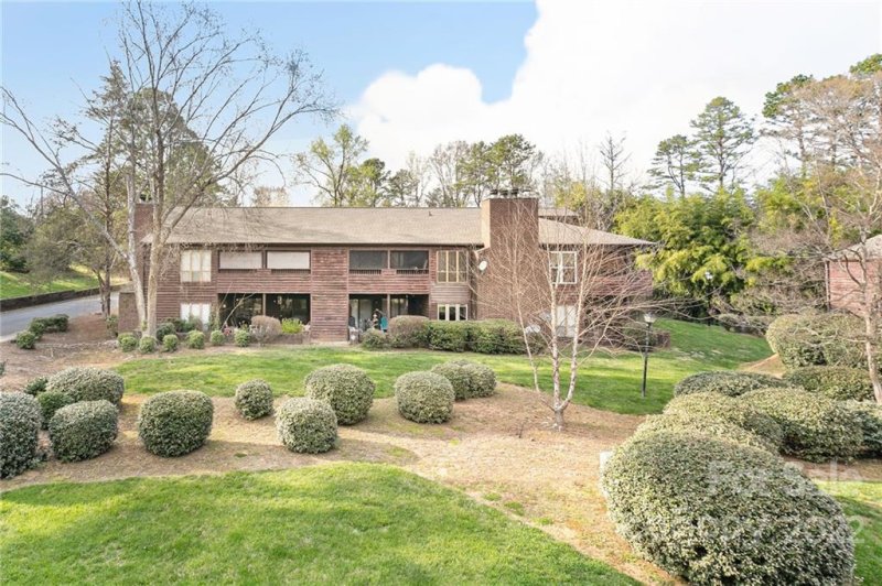 8031 Cedar Glen Drive