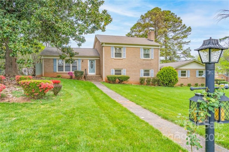 2061 Middleton Place
