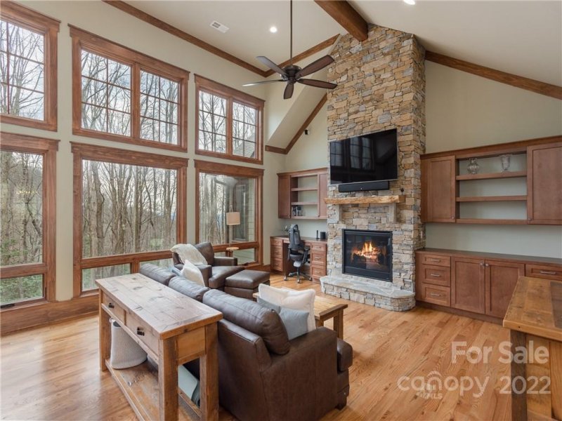 Property image 4 at 403 Thunder Mountain Road, Hendersonville, NC 28792