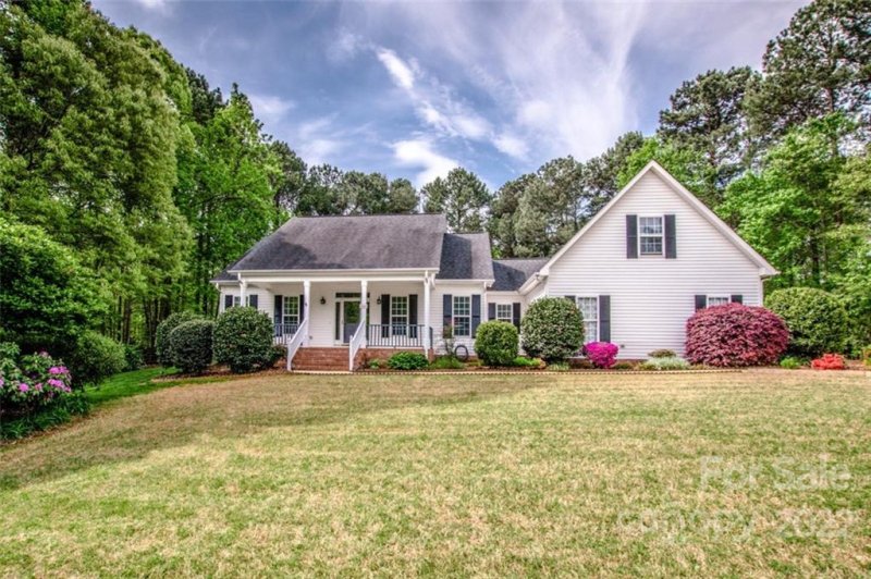 109 Kingfisher Drive