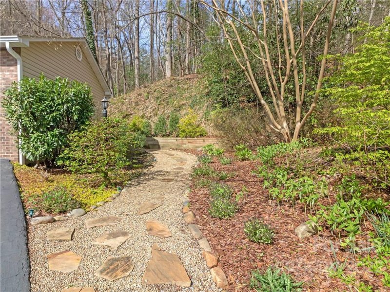 Property image 4 at 67 Pintail Court, Brevard, NC 28712