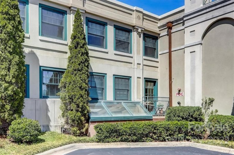 Property image 2 at 37 Hiawassee Street, Asheville, NC 28801